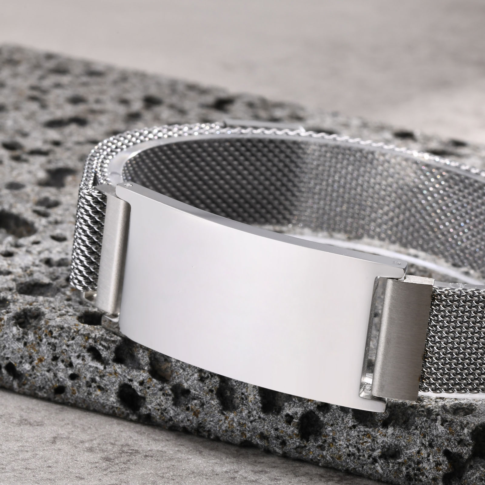Grossi braccialetti con cintur - Mesh Strap Metal recensione e prezzo