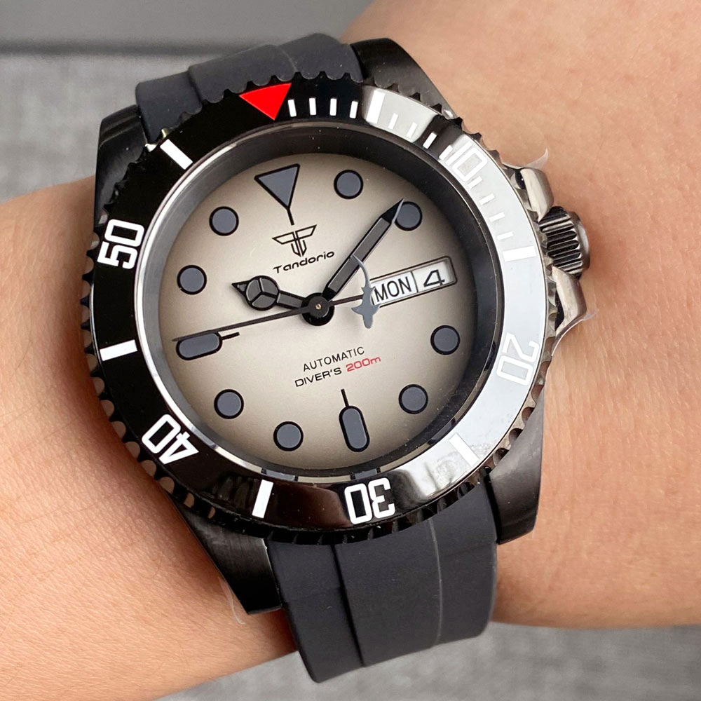 Tandorio 200M impermeabile NH3 - Rubber Strap Diver recensione e prezzo