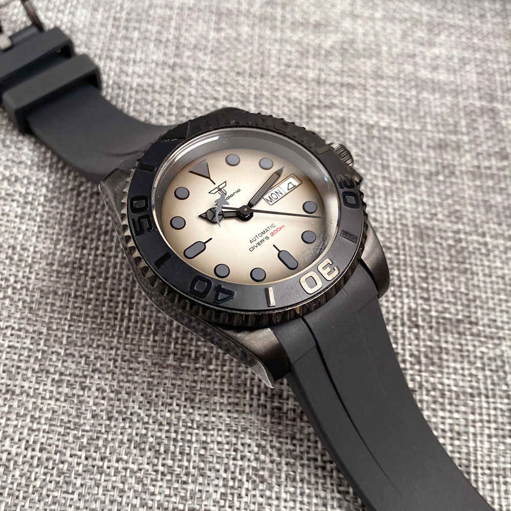 Tandorio 200M impermeabile NH3 - Rubber Strap Diver recensione e prezzo