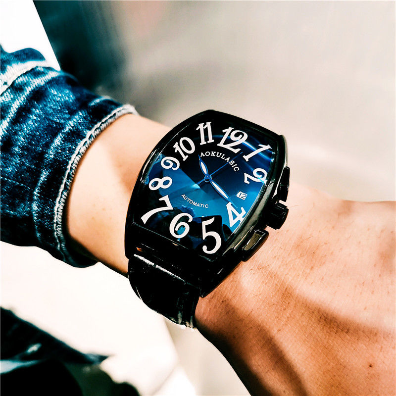 Orologio meccanico da uomo di  - Cartier Watch Tank recensione e prezzo