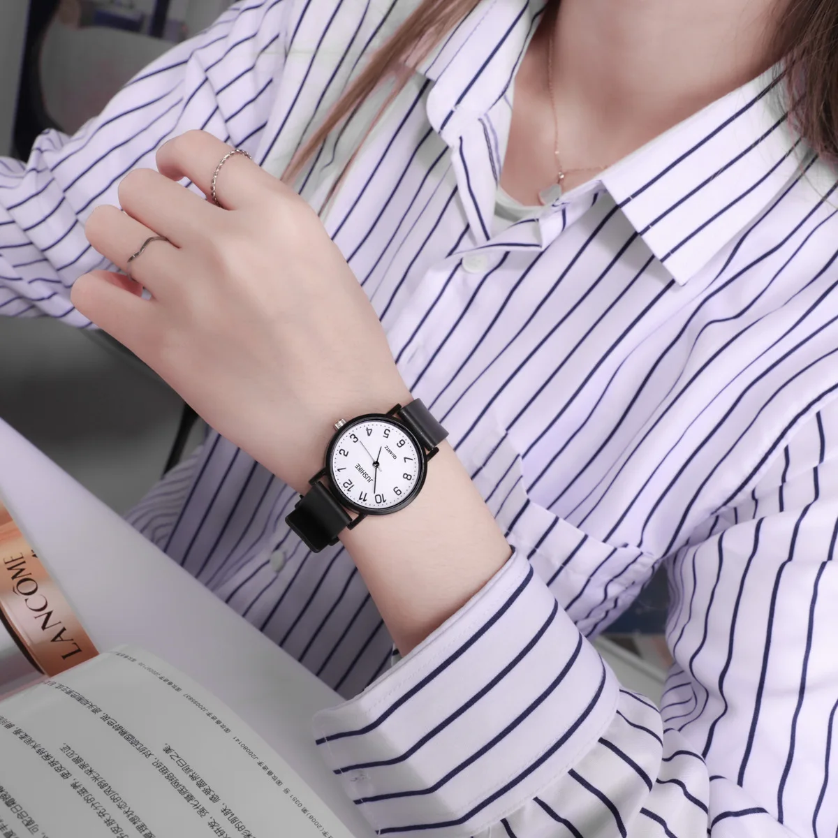 Semplice orologio nero Orologi - Silicone Band Women recensione e prezzo